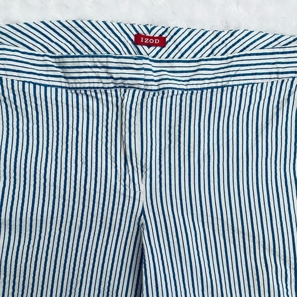 IZOD Blue & White Seersucker Shorts Women’s Size 14 | Classic Summer Style - Picture 2 of 6